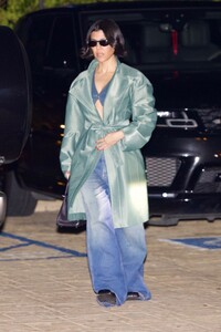 kourtney-kardashian-arrives-at-nobu-restaurant-in-malibu-02-20-2023-2.jpg