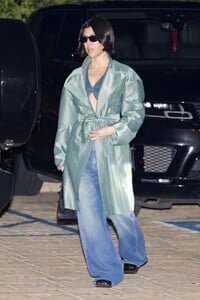 kourtney-kardashian-arrives-at-nobu-restaurant-in-malibu-02-20-2023-5.jpg