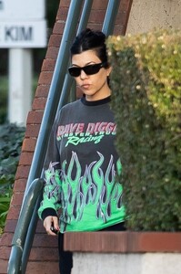 kourtney-kardashian-out-in-calabasas-02-03-2023-1.jpg