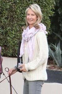 lady-victoria-hervey-out-with-her-dog-in-west-hollywood-11-14-2022-0.jpg
