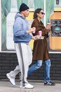 laura-harrier-and-sam-jarou-out-for-lunch-in-los-feliz-02-13-2023-7.jpg