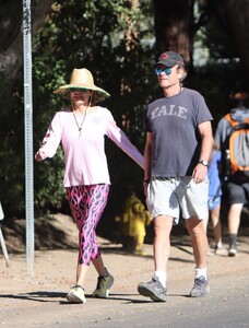 lisa-rinna-and-harry-hamlin-out-hikiniug-on-harry-s-71st-birthday-in-studio-city-10-30-2022-6.jpg