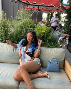 maya-jama-instagram-photos-12-30-2022-2.jpg