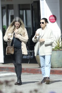 mila-kunis-out-for-coffee-with-a-friend-in-los-angeles-02-13-2023-4.jpg