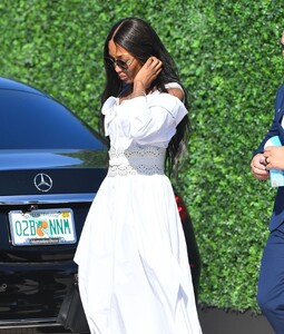 naomi-campbell-arrives-at-a-jpmorgan-chase-event-in-miami-beach-02-09-2023-0.jpg