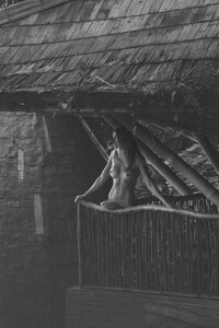 natalie-jane-roser_wezlew_series-36-34.thumb.jpg.4200d0227146dbb5b6a1dacb0754c1cb.jpg