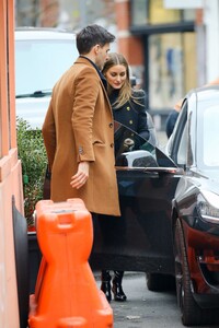 olivia-palermo-leaves-ambroeus-restaurant-in-new-york-02-09-2023-1.jpg