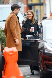 olivia-palermo-leaves-ambroeus-restaurant-in-new-york-02-09-2023-3.jpg