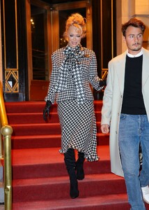 pamela-anderson-out-for-dinner-with-her-son-brandon-thomas-lee-in-new-york-02-02-2023-2.jpg