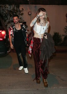 paris-jackson-arrives-at-a-grammy-party-at-a-private-residence-in-los-angeles-02-03-2023-3.jpg