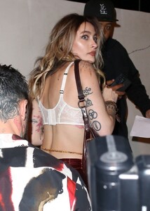 paris-jackson-arrives-at-a-grammy-party-at-a-private-residence-in-los-angeles-02-03-2023-4.jpg