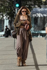 paris-jackson-out-with-a-friend-in-los-angeles-02-08-2023-0.jpg
