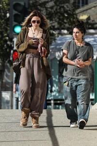 paris-jackson-out-with-a-friend-in-los-angeles-02-08-2023-6.jpg