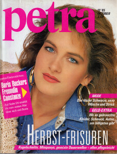 petraDe1085coverConstanzeWetzel.thumb.jpg.184a77a18ac8d3690080d547bb6ff3e0.jpg