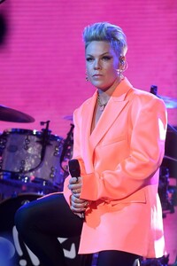 pink-performs-at-today-show-in-new-york-02-21-2023-5.jpg