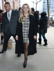 reese-witherspoon-arrives-at-drew-barrymore-show-in-new-york-02-07-2023-0.jpg