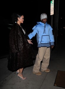 rihanna-and-asap-rocky-celebrates-her-35th-birthday-at-giorgio-baldi-in-santa-monica-02-20-2023-3.jpg