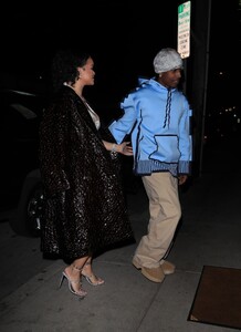 rihanna-and-asap-rocky-celebrates-her-35th-birthday-at-giorgio-baldi-in-santa-monica-02-20-2023-4.jpg