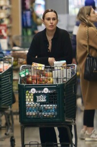 rumer-willis-out-for-groceries-shopping-at-whole-foods-market-in-sherman-oakes-01-31-2023-1.jpg