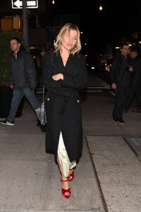 sienna-miller-arrives-at-opening-of-caviar-kaspia-at-mark-hotel-in-new-york-02-10-2023-0.jpg