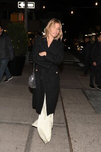 sienna-miller-arrives-at-opening-of-caviar-kaspia-at-mark-hotel-in-new-york-02-10-2023-1.jpg