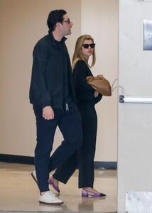 sofia-richie-and-her-boyfriend-elliot-grainge-beverly-hills-03-15-2022-2.jpg