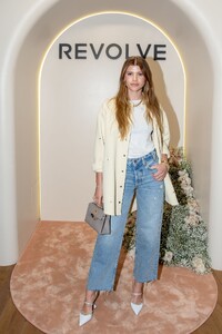 sofia-richie-revolve-clothing-store-event-in-la-03-03-2022-8.jpg