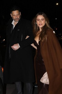 sofia-vergara-and-joe-manganiello-out-for-valentine-s-day-dinner-at-avra-in-beverly-hills-02-14-2023-0.jpg