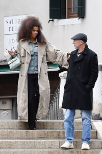 tina-kunakey-and-vincent-cassel-out-in-venice-04-22-2022-4.jpg