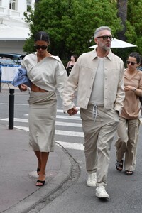 tina-kunakey-and-vincent-cassel-out-on-croisette-in-cannes-05-23-2022-1.jpg