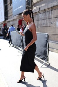 tina-kunakey-arrives-at-schiaparelli-fashion-show-in-paris-07-04-2022-1.jpg