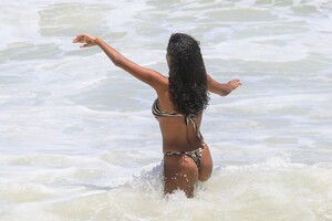 tina-kunakey-in-bikini-at-a-beach-with-friends-in-rio-de-janeiro-02-11-2023-2.jpg
