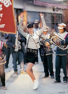uk-vogue-1994-24.thumb.jpg.6c3261b63dba1018a005703aba028f9a.jpg