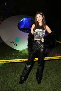 victoria-justice-at-jaja-tequila-4th-annual-party-for-no-reason-in-los-angeles-02-03-2023-1.thumb.jpg.d8a8a0f96e61b5e287bc57cfce7ed0ac.jpg