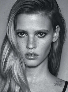 vogue-australia-2013-03-mar-225.thumb.jpg.6aadc7917bc39f1314be8d48d143362a.jpg