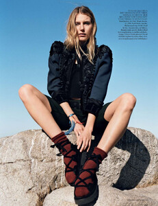 vogue-uk-07-2014_dree_(10).thumb.jpg.899b35c4d94d82d69f907d30cde36423.jpg