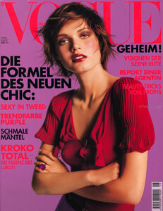 vogue_de_08_00_v1000x1500.thumb.jpg.b662f4cd650bd716b8f520cd52b015ca.jpg