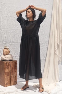 wynonna-dress-noir-6.webp