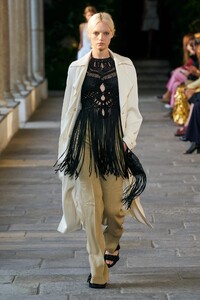 00001-Alberta-Ferretti-Spring-22-RTW-Milan-credit-Daniele-Oberrauch-Gorunway.thumb.jpg.d239abd9b6678beb85fe0eab533f3d05.jpg