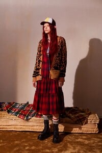 00002-DSquared2-Resort-2022-MILAN-credit-brand.thumb.jpg.8321b547286ec7a71445c34ea4aacb15.jpg