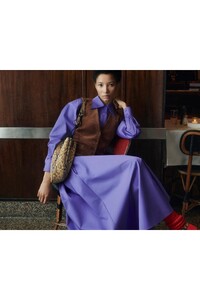 00003-Tory-Burch-Fall-21-Details.thumb.jpg.7dc641a5093a4f191ca0e8da0a0a4346.jpg