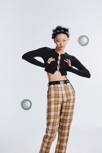 00005-Calvin-Luo-Spring-22-RTW-Paris-credit-brand.thumb.jpg.679f701cb5edfde0626a4d0d7c688a7f.jpg