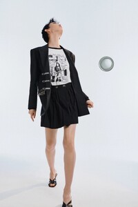 00006-Calvin-Luo-Spring-22-RTW-Paris-credit-brand.thumb.jpg.a6dc568fe1d506b7768f9e8f12274559.jpg