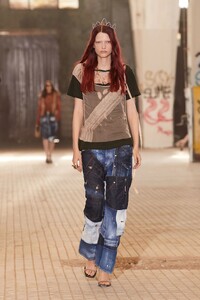 00007-DSQUARED2-Spring-2022-RTW-Milan-Credit-brand.thumb.jpg.655bf763e16c0f8f1a9a88a8394e4719.jpg