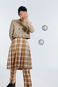 00009-Calvin-Luo-Spring-22-RTW-Paris-credit-brand.thumb.jpg.f8cb07f611cd7dc6514e84f30ff91690.jpg