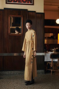 00009-Tory-Burch-Fall-21.thumb.jpg.55e89ef07bef70e47501f0a0106110c9.jpg