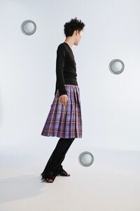 00014-Calvin-Luo-Spring-22-RTW-Paris-credit-brand.thumb.jpg.7cded12e4c8f008814e56ef9d416c9a5.jpg