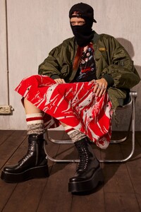 00017-DSquared2-Resort-2022-MILAN-credit-brand.thumb.jpg.abc003399e81d123d637bb97f56f8810.jpg