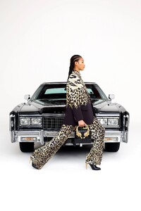 00018-Roberto-Cavalli-Fall-21-credit-Max-Vadukal.thumb.jpg.61921f54c784877ca967e86486570a7c.jpg