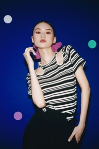 00019-Calvin-Luo-Spring-22-RTW-Paris-credit-brand.thumb.jpg.adadbabd805a2dc702f274afebda19a2.jpg